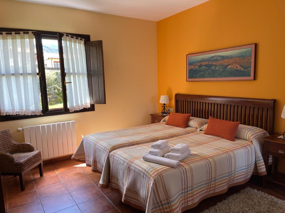 Hotel Rural El Texeu Parres de Llanes Exterior photo